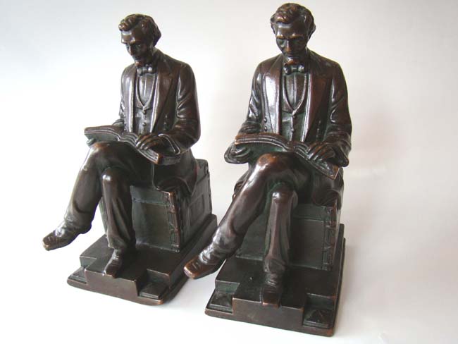 A large and fine pair of Abraham Lincoln bookends made by the Pompeian Bronze Company circa 1925